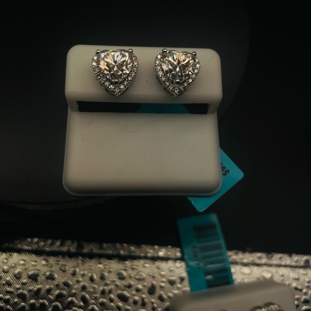 Moissanite Classic Heart Halo Stud Earrings - Clear Crystal Silver Tone 1b